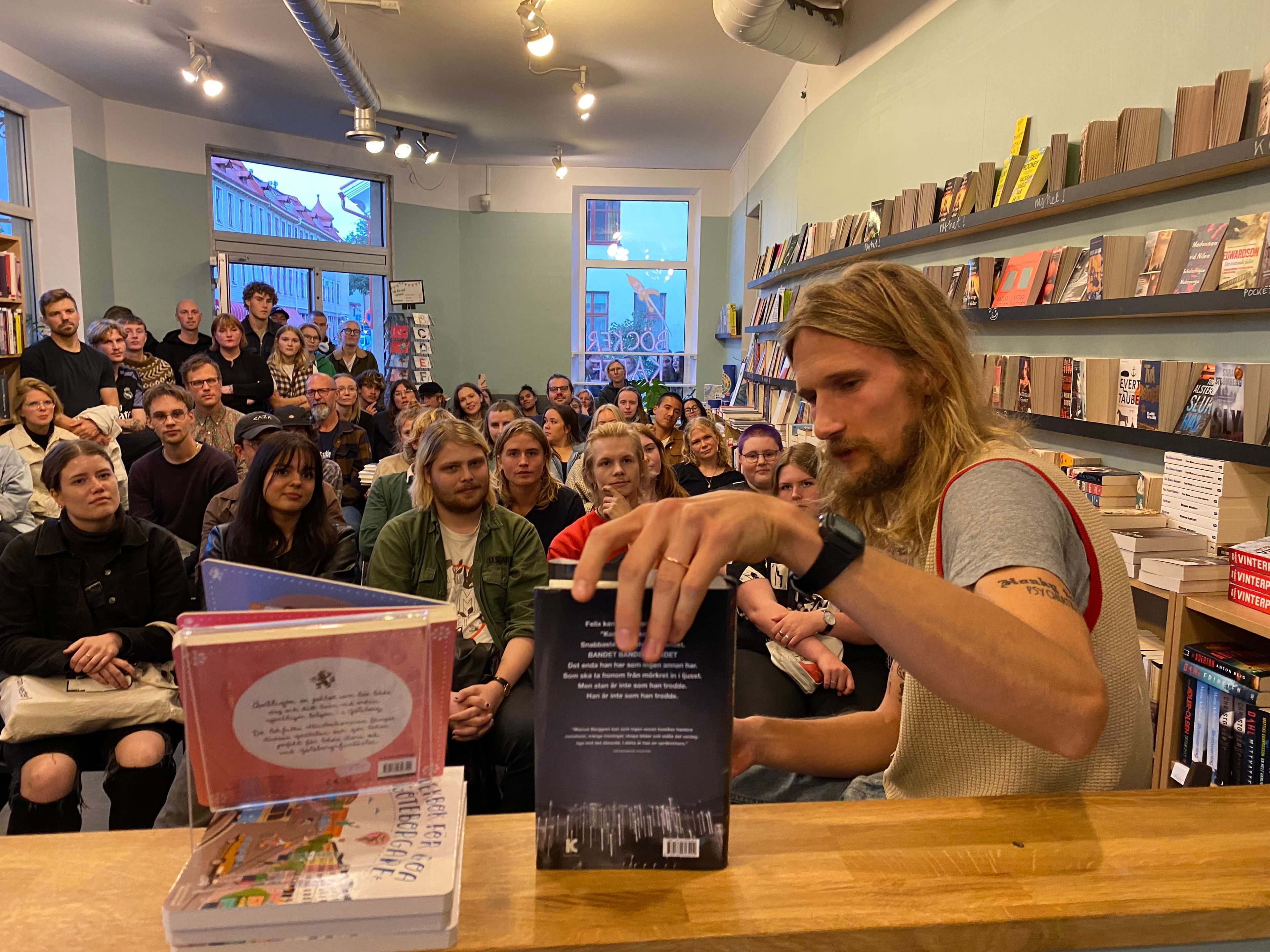 Författarbesök Marcus Berggren